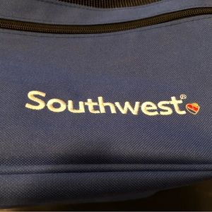 Southwest Airlines pet carrier. LIGHTWEIGHT